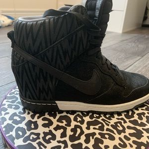 Nike Women's Dunk Sky Hi Casual Shoe